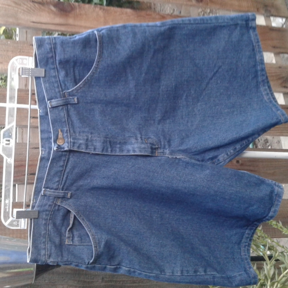 Men's jeans shorts size 38 Wranglers great condition